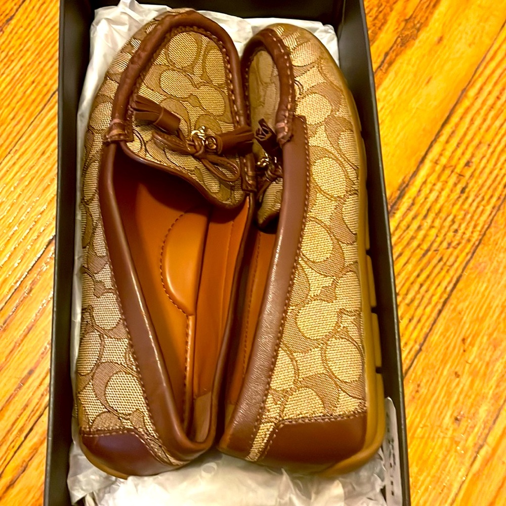 Coach C print loafers with bow